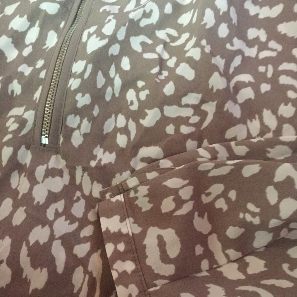 Shirt - Picture 2 of 5